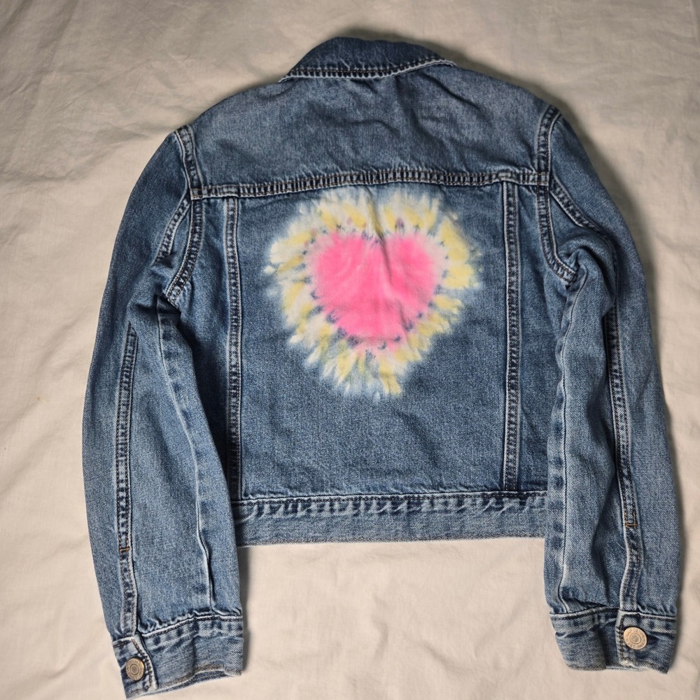 Gap Kids Denim Jacket Blue Medium Wash Tie Dye Heart Graphic Size L 10-11